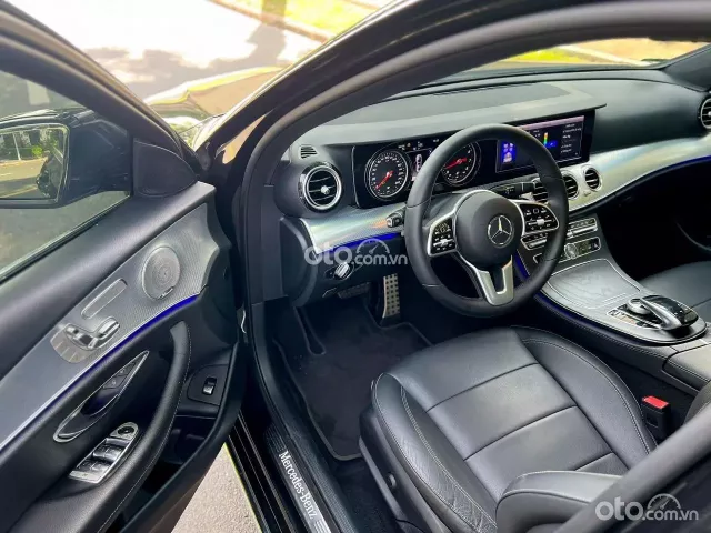 Mercedes-Benz E200 Sport 2020 13