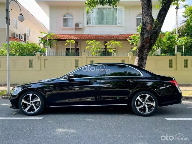Mercedes-Benz E200 Sport 2020 4