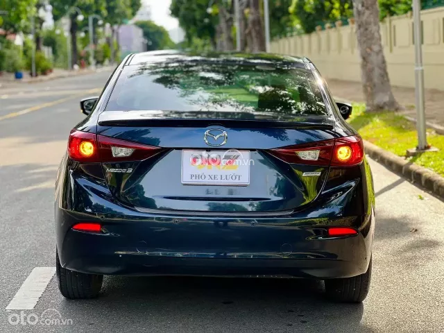 Mazda 3 Sedan 1.5L Luxury 2020 6