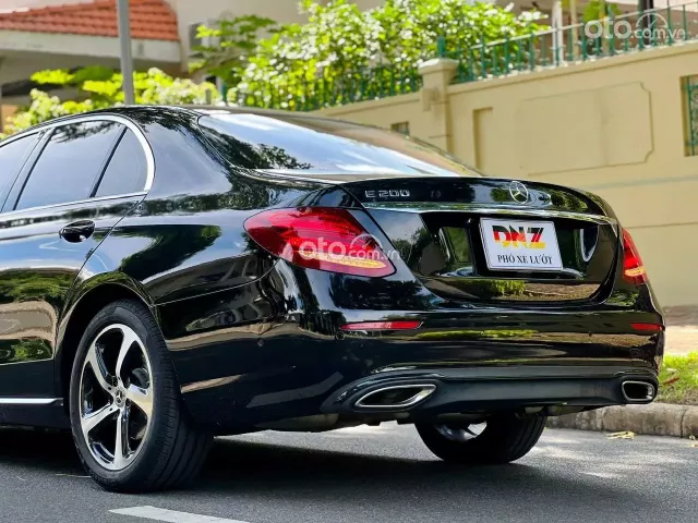 Mercedes-Benz E200 Sport 2020 8