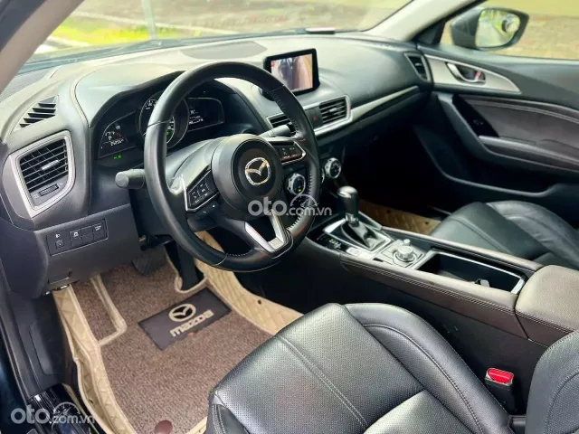 Mazda 3 Sedan 1.5L Luxury 2020 8
