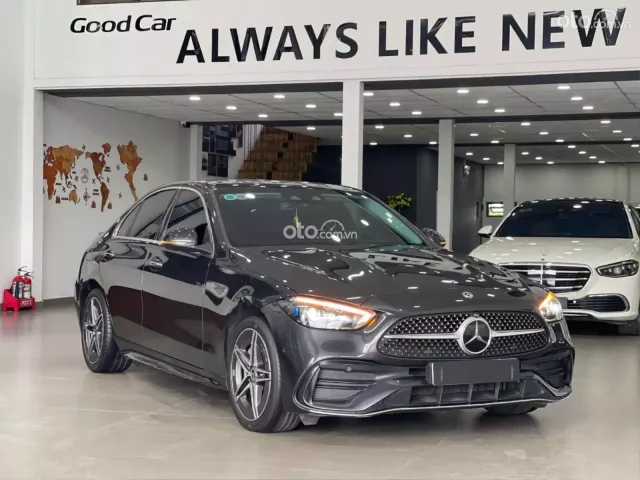 Mercedes-Benz C300 AMG 2023 2