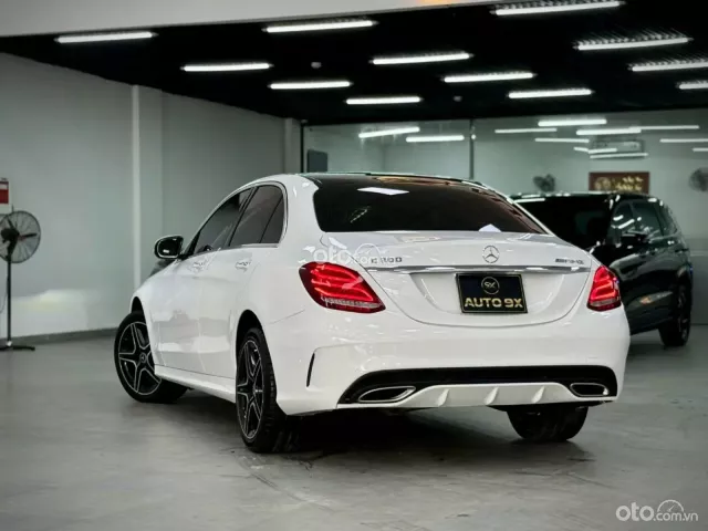 Mercedes-Benz C300 AMG 2017 6