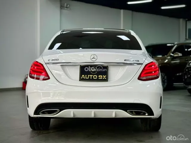 Mercedes-Benz C300 AMG 2017 7