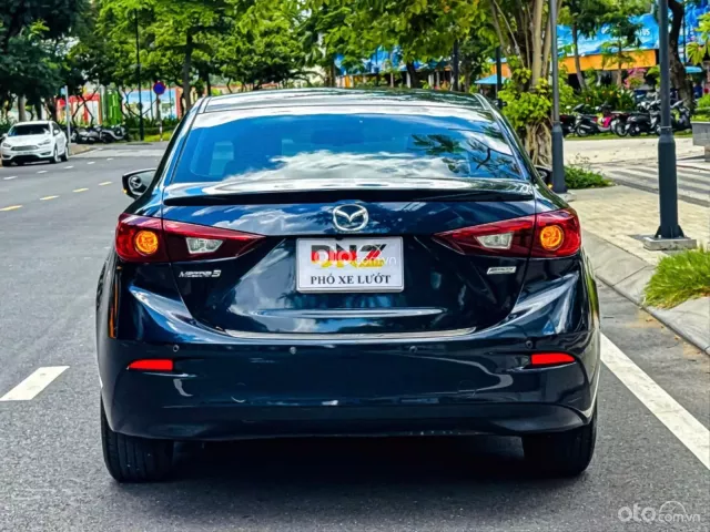 Mazda 3 Sedan 1.5L Luxury 2020 3
