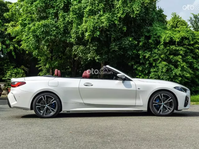 BMW 430i Convertible 2023 14