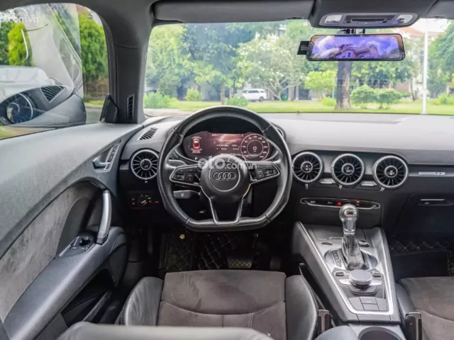 Audi TT S-line 2016 17