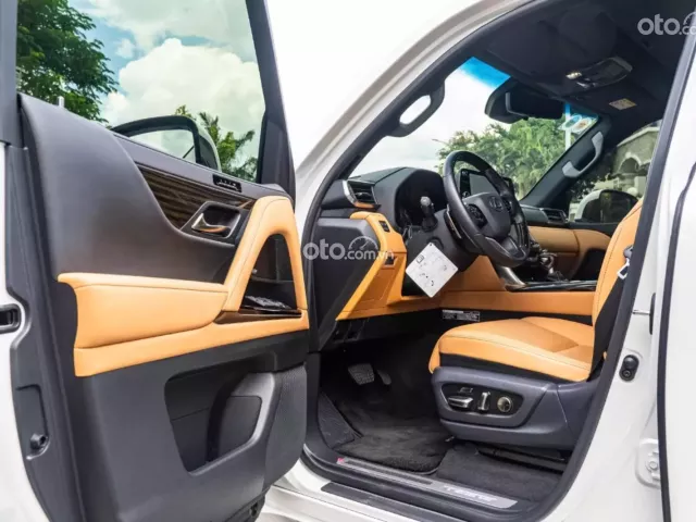 Lexus LX 600 Urban 2025 5