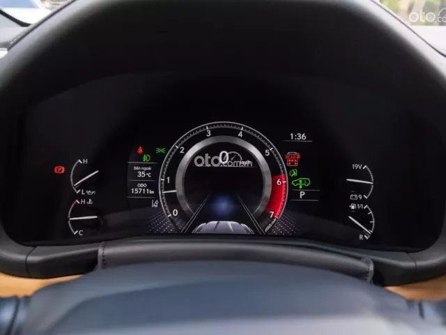 Lexus LX 600 Urban 2025 18
