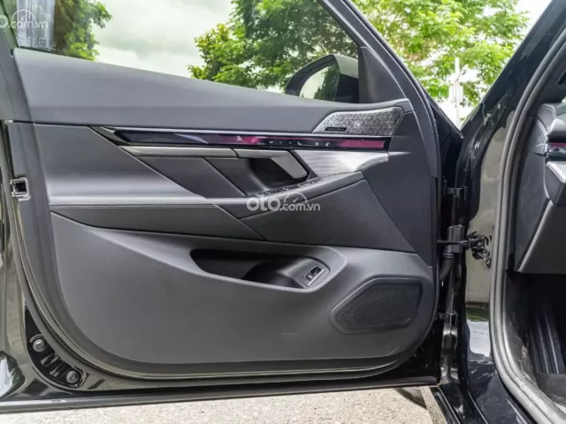 BMW 530i M Sport 2025 7