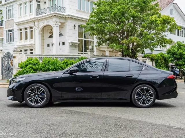 BMW 530i M Sport 2025 12