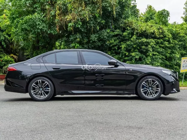 BMW 530i M Sport 2025 14