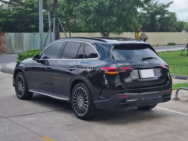 Mercedes-Benz GLC 300 4Matic 2023 12