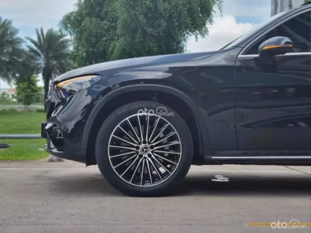 Mercedes-Benz GLC 300 4Matic 2023 2