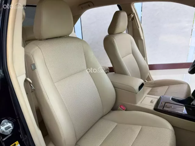 Toyota Camry 2.0E 2019 13