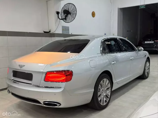 Bentley Flying Spur W12 2013 5