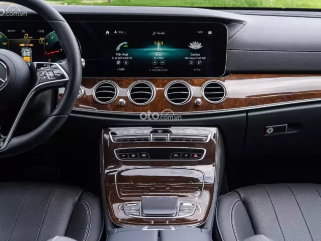 Mercedes-Benz E200 Exclusive 2023 14