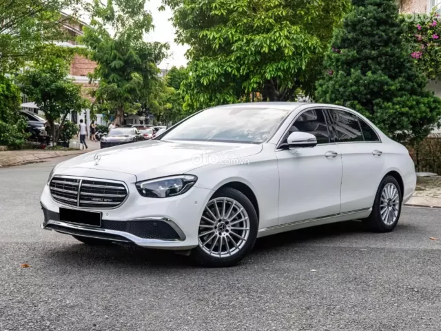 Mercedes-Benz E200 Exclusive 2023 21