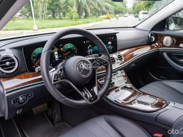 Mercedes-Benz E200 Exclusive 2023 20