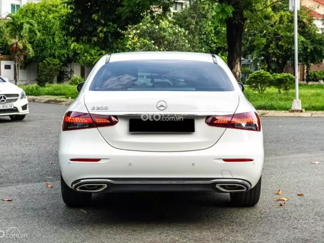 Mercedes-Benz E200 Exclusive 2023 2