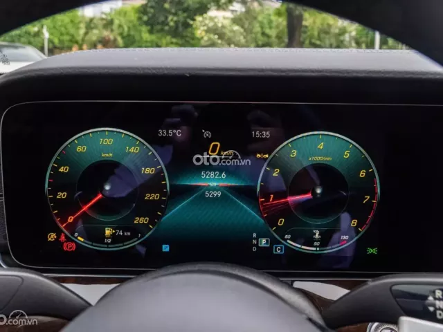 Mercedes-Benz E200 Exclusive 2023 23