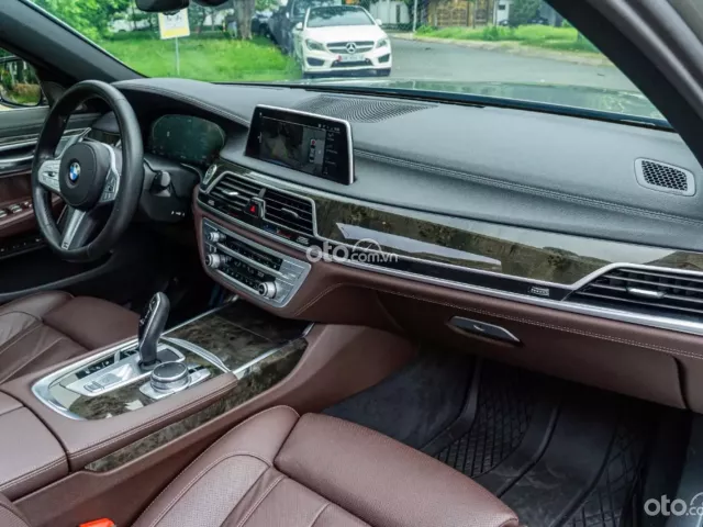 BMW 730Li 2020 12