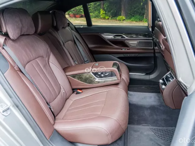 BMW 730Li 2020 10