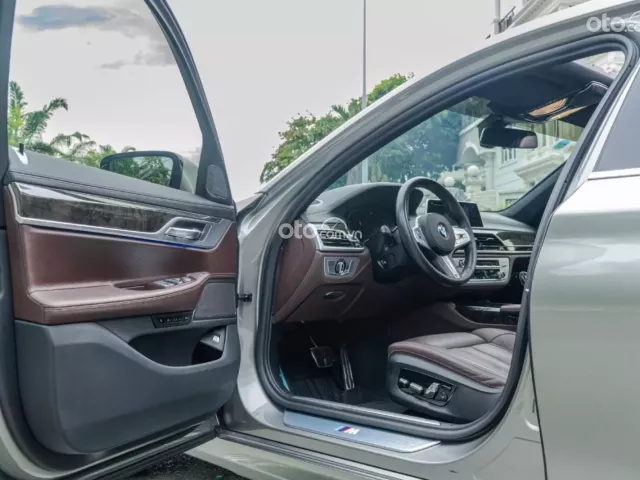 BMW 730Li 2020 18