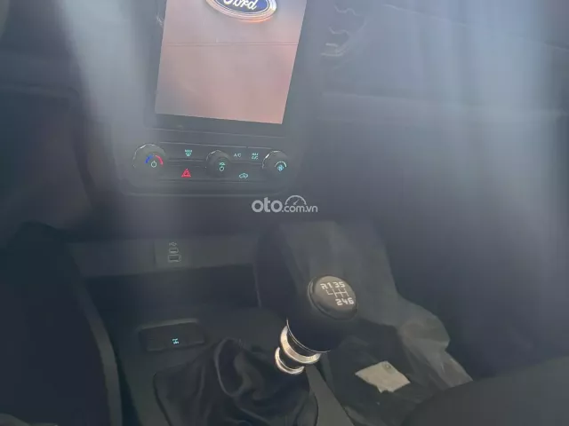 Ford Ranger XLS 2.0L 4x2 AT 2025 4