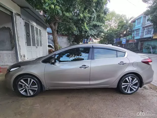 Kia Cerato 1.6 MT 2018 6