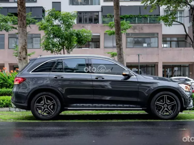 Mercedes-Benz GLC 300 4Matic V1 2022 3