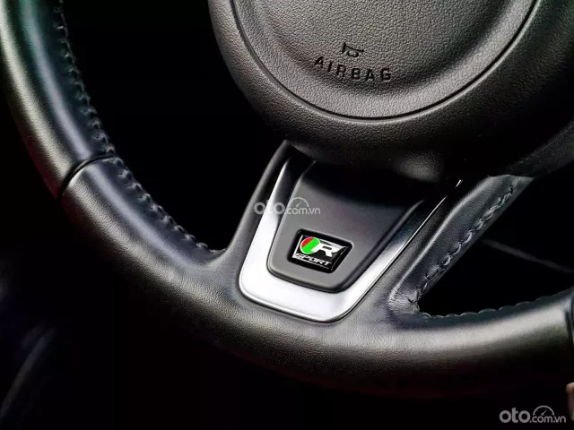 Jaguar F-Pace  2019 19