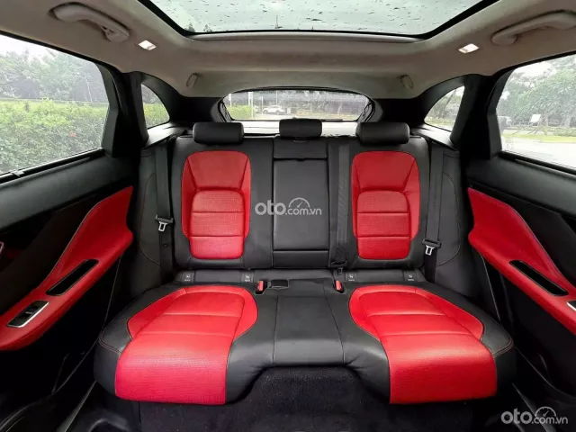 Jaguar F-Pace  2019 22
