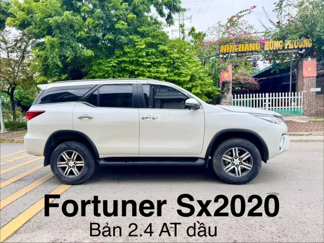 Toyota Fortuner 2.4G 4x2 AT 2020