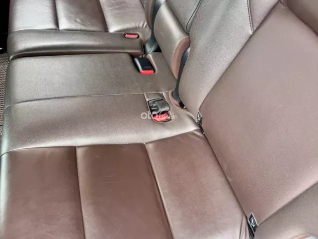 Toyota Fortuner 2.4G 4x2 AT  2020 9