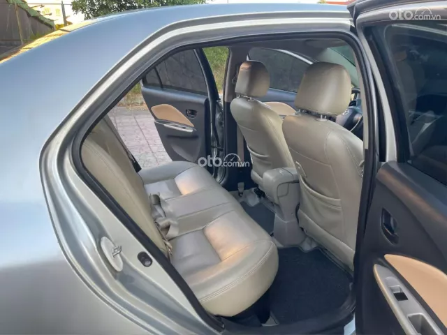 Toyota Vios 1.5E MT 2010 9