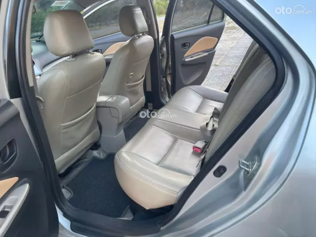 Toyota Vios 1.5E MT 2010 10