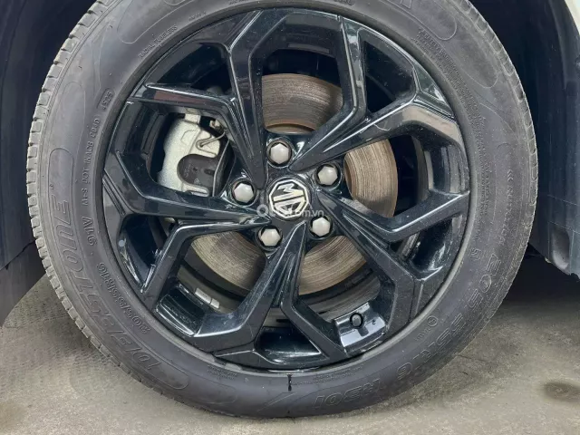 MG 5 STD 2024 15