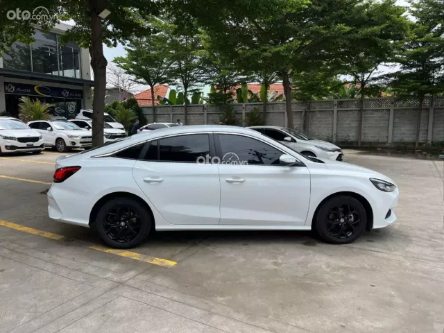 MG 5 STD 2024 5