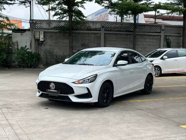 MG 5 STD 2024 3
