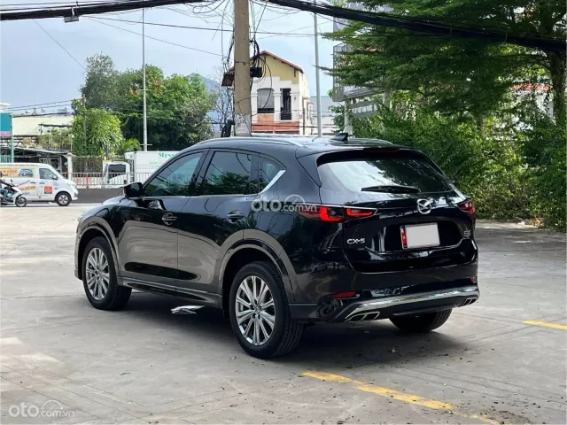 Mazda CX-5 Premium Exclusive 2025 5