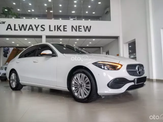 Mercedes-Benz C200 Avantgarde 2023 7