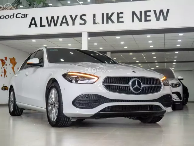 Mercedes-Benz C200 Avantgarde 2023 3