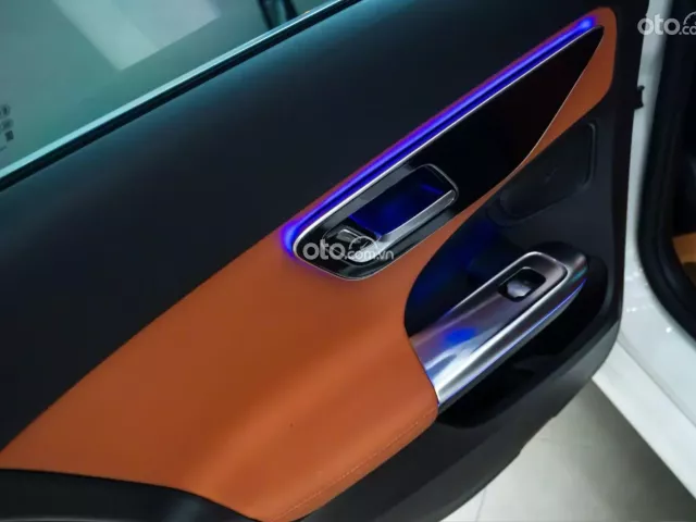 Mercedes-Benz C200 Avantgarde 2023 18