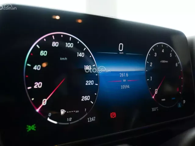 Mercedes-Benz C200 Avantgarde 2023 11