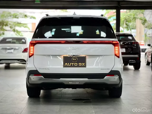 Kia Carnival 2.2D Signature 2024 5