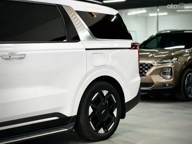 Kia Carnival 2.2D Signature 2024 8