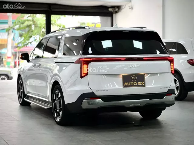 Kia Carnival 2.2D Signature 2024 3
