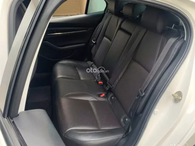 Mazda 3 Sedan 1.5L Luxury 2023 15