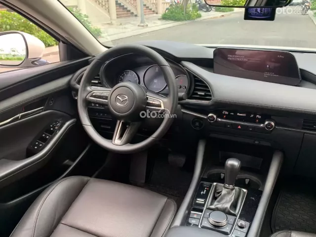 Mazda 3 Sedan 1.5L Luxury 2023 10